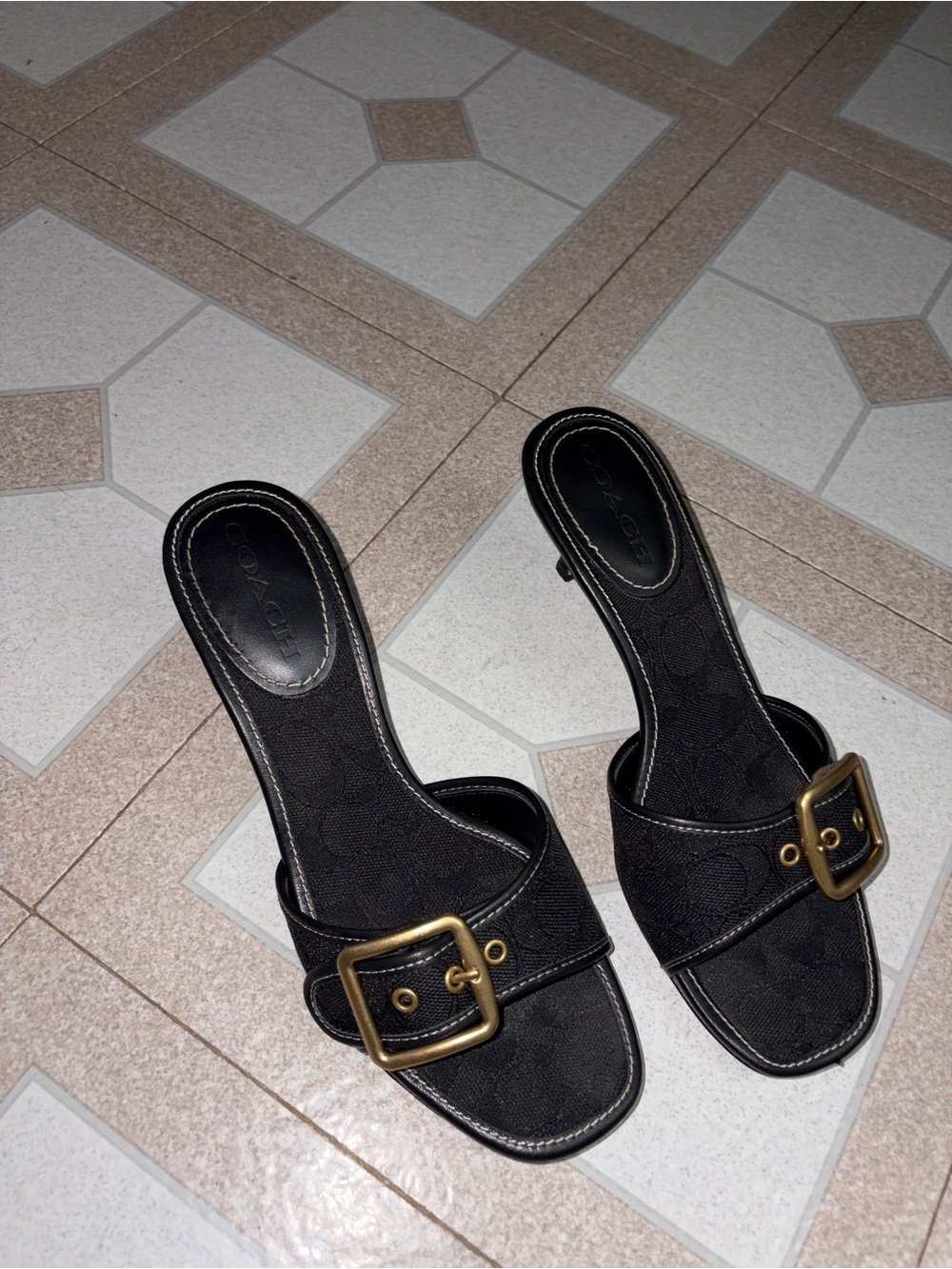 Coach heels - Picture 2 of 6